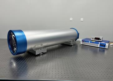 大口径平行光管1台